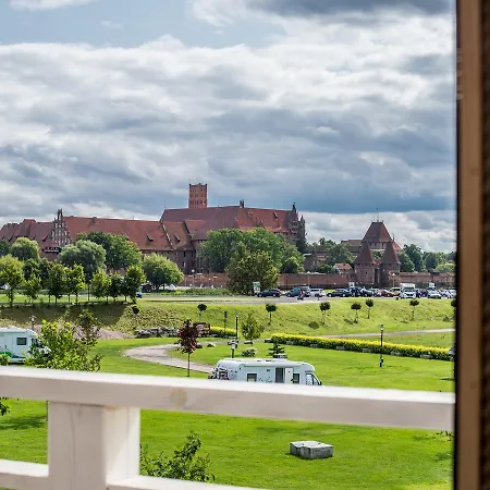 Magnolia Goscinne Malbork