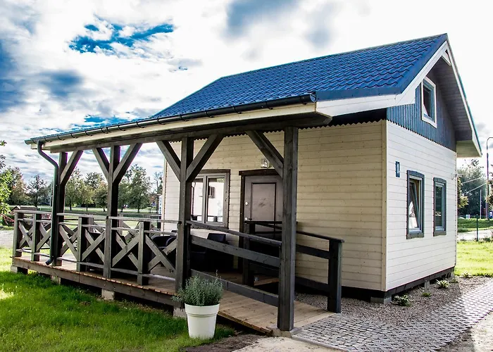 Magnolia Goscinne Lodge *